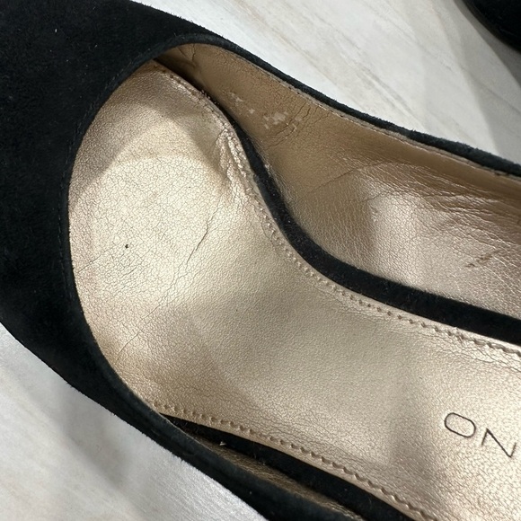 Bandolino Black Suede Wedge - Picture 5 of 9